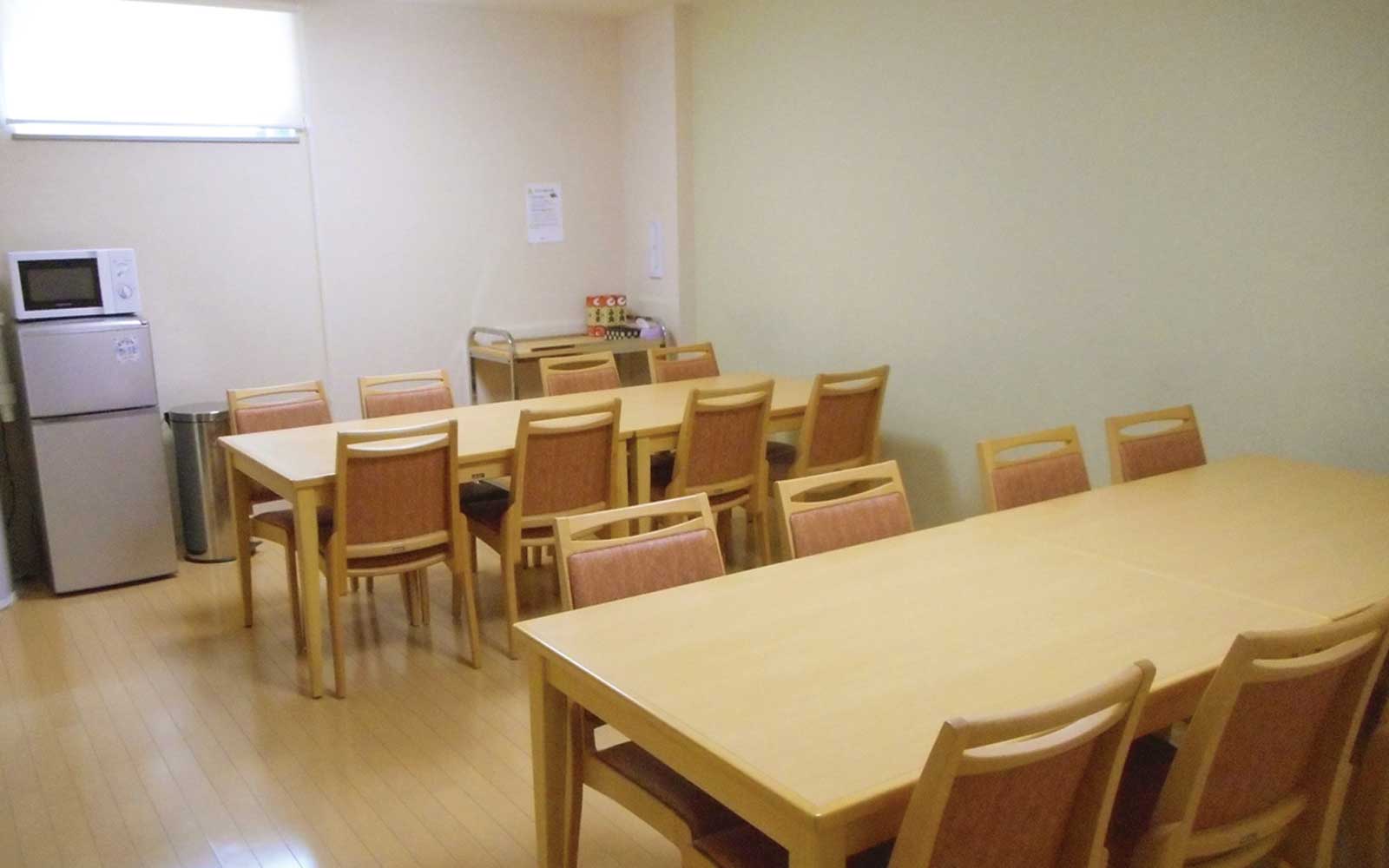 控室ダイニング