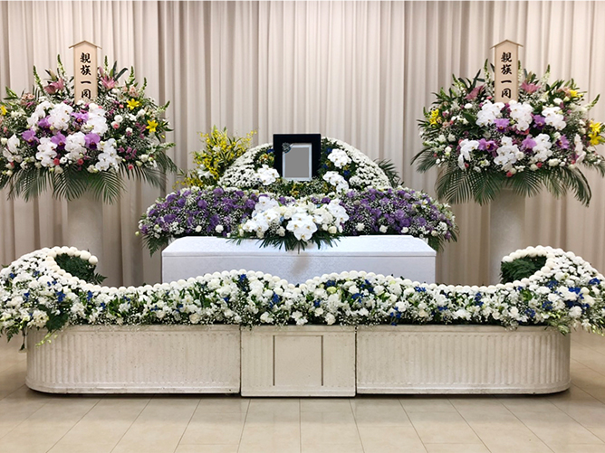 泉屋 メモリアルホール学園前